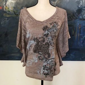 Love Life Live flowy short sleeve vneck top